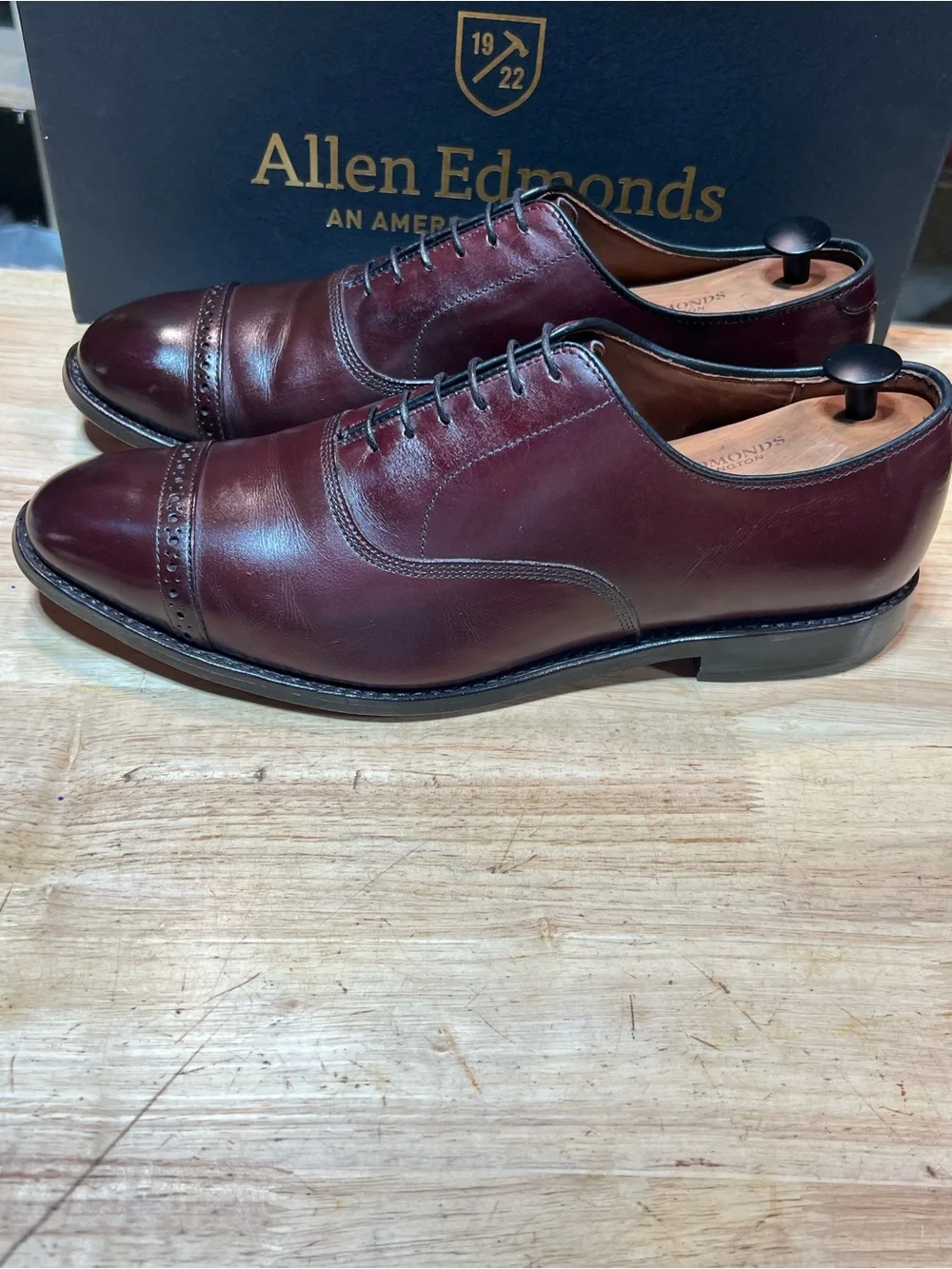 Allen Edmonds Fifth Avenue Men’s Burgundy Leather Cap Toe Oxfords Sz 10.5 3E